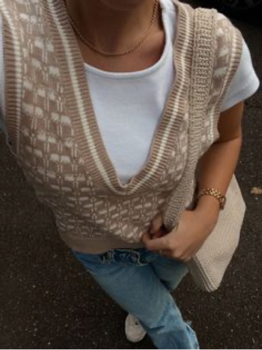 Abercrombie & Fitch Beige Cable-Knit V-Neck Sweater Vest